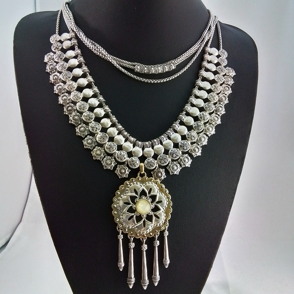 New With Tags Lucky Brand Tribal Statement Necklace